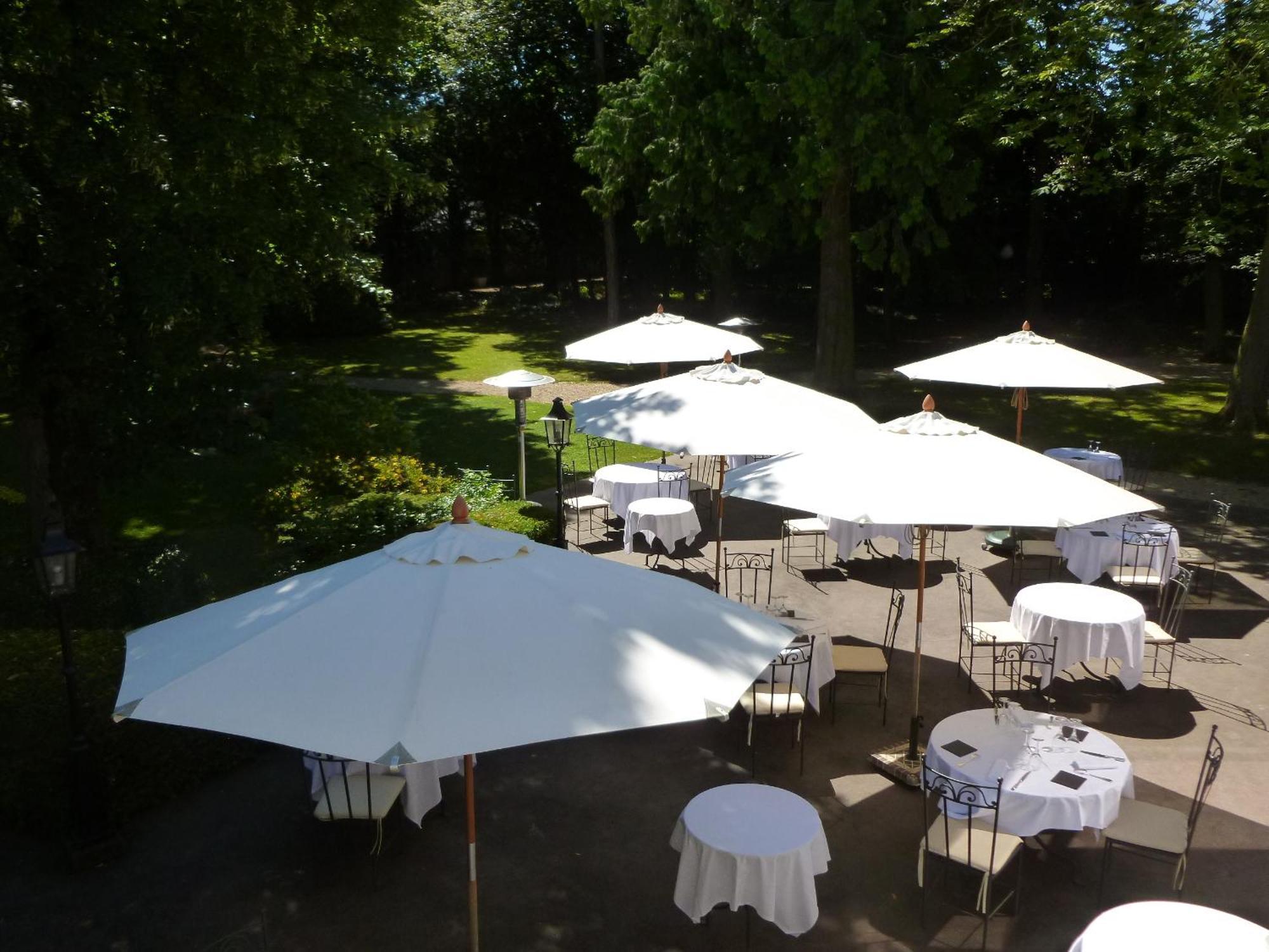 Hostellerie Du Royal Lieu Compiegne Exterior photo