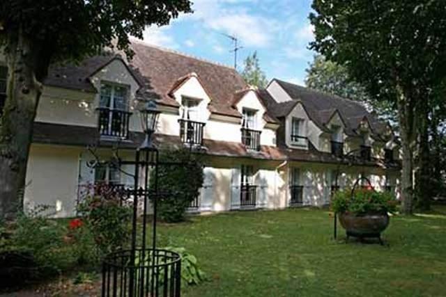 Hostellerie Du Royal Lieu Compiegne Exterior photo